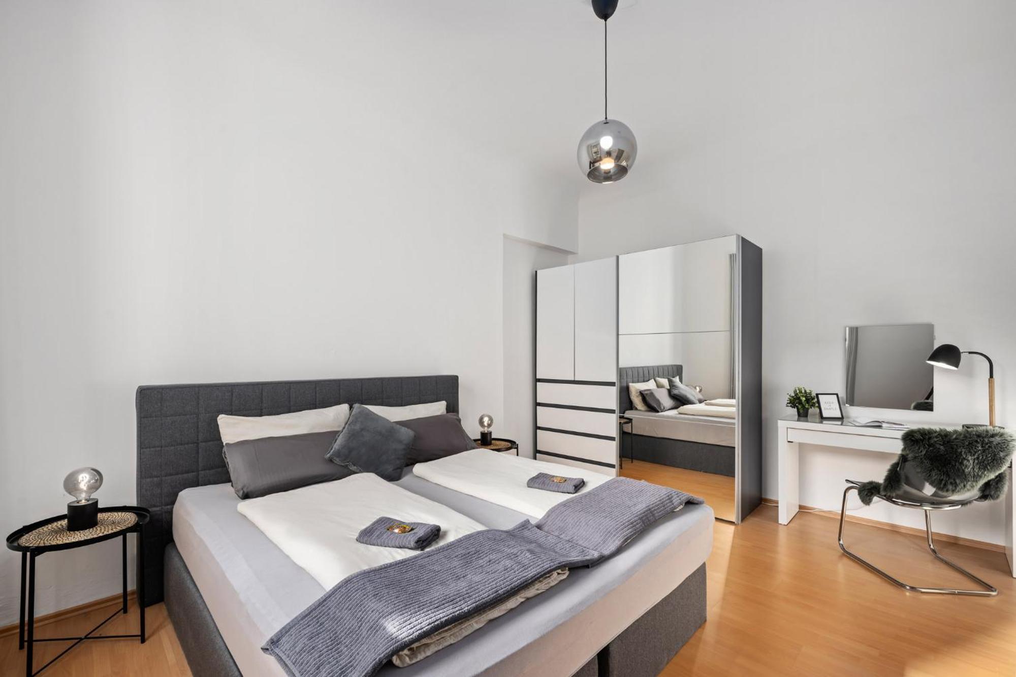 Ferienwohnung Blassdoerfer - Modernes Apartment In Bester Lage Und 93 Qm2 Бад-Киссинген Экстерьер фото